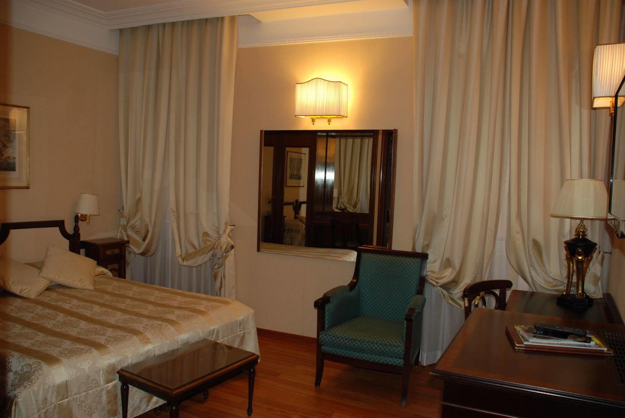 Hotel Cecil Рим Екстер'єр фото